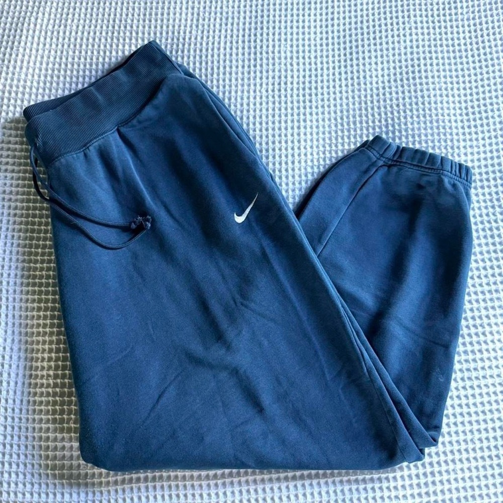 Nike Women's Oversized Navy Joggers
